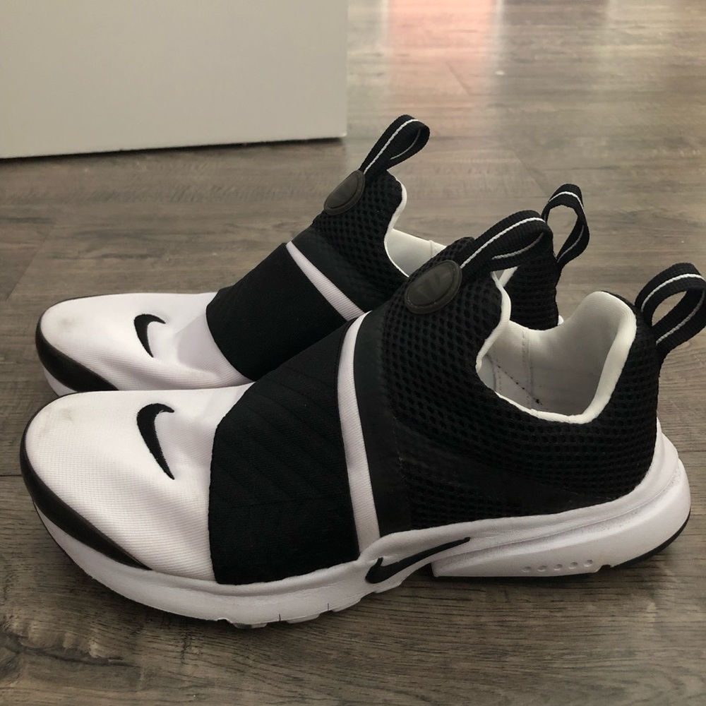 Nike presto extreme! *USED .. fits WMNS 5.5
